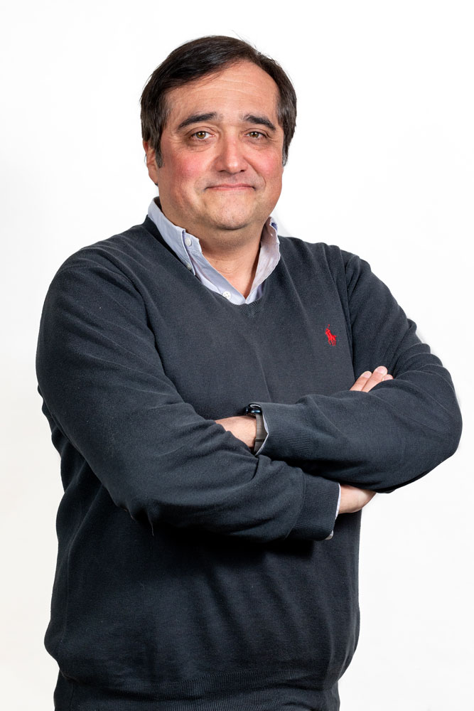 Dr. Enrique Pera